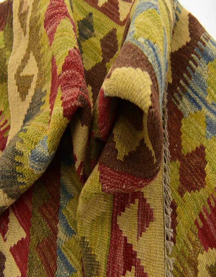 Detail image of  3' 4 x 5'  Hand Woven Kilim Maymana Wool Rug