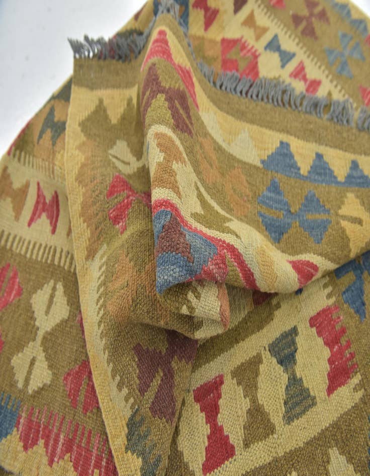 Detail image of  3' 3 x 4' 9  Hand Woven Kilim Maymana Wool Rug