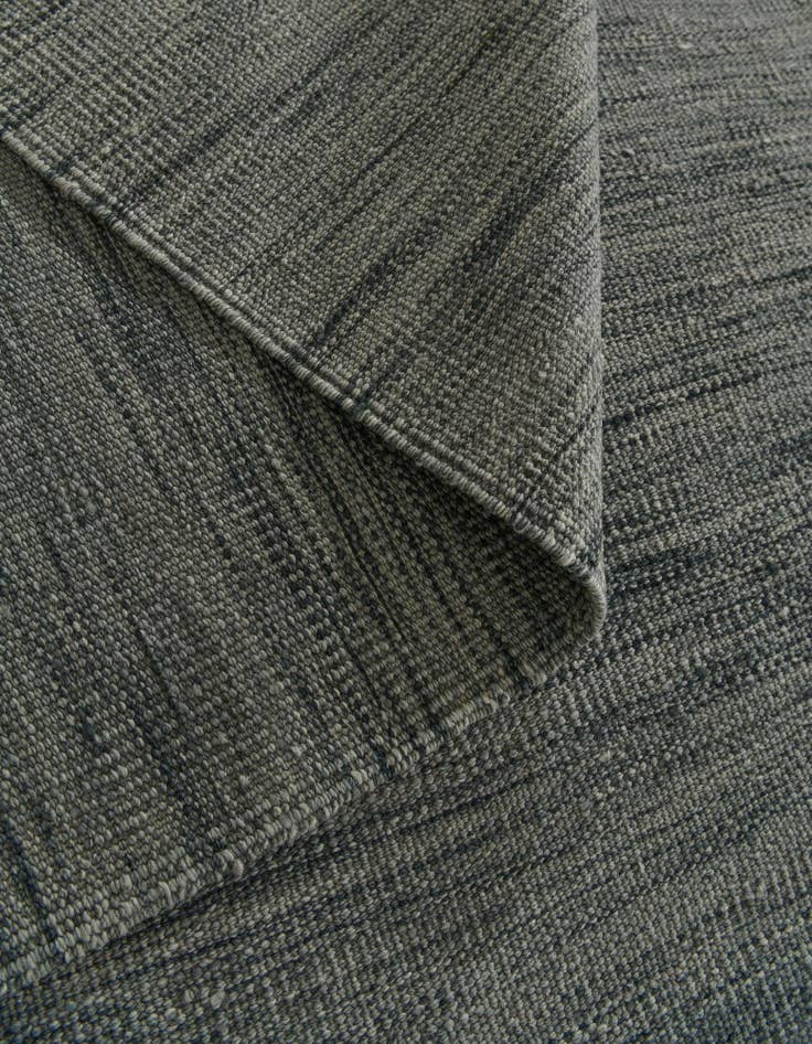 Detail image of  6' 9 x 9' 3  Hand Woven Kilim Modern Wool Rug