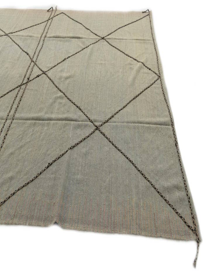 Detail image of  8' 4 x 9' 9  Hand Woven Kilim Modern Wool Rug