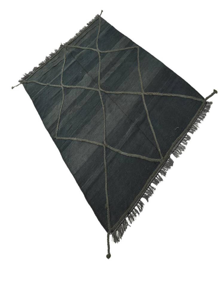 Detail image of  4' 4 x 6'  Hand Woven Kilim Modern Wool Rug