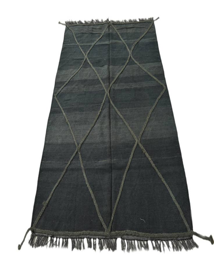 Detail image of  4' 4 x 6'  Hand Woven Kilim Modern Wool Rug