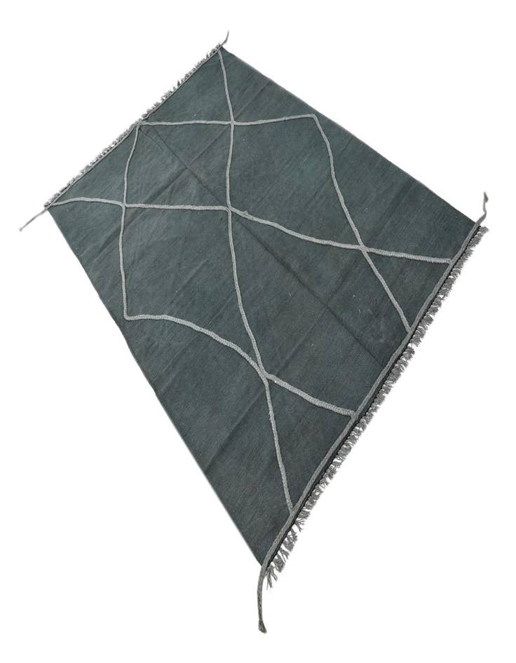 Detail image of  4' 9 x 6' 10  Hand Woven Kilim Modern Wool Rug