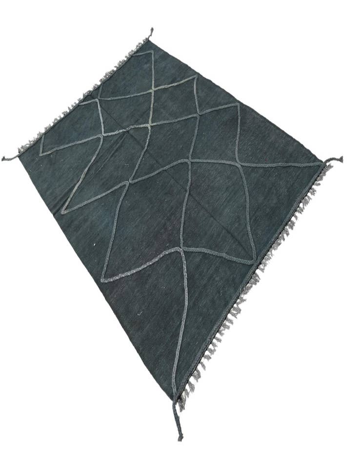 Detail image of  4' 1 x 6' 4  Hand Woven Kilim Modern Wool Rug