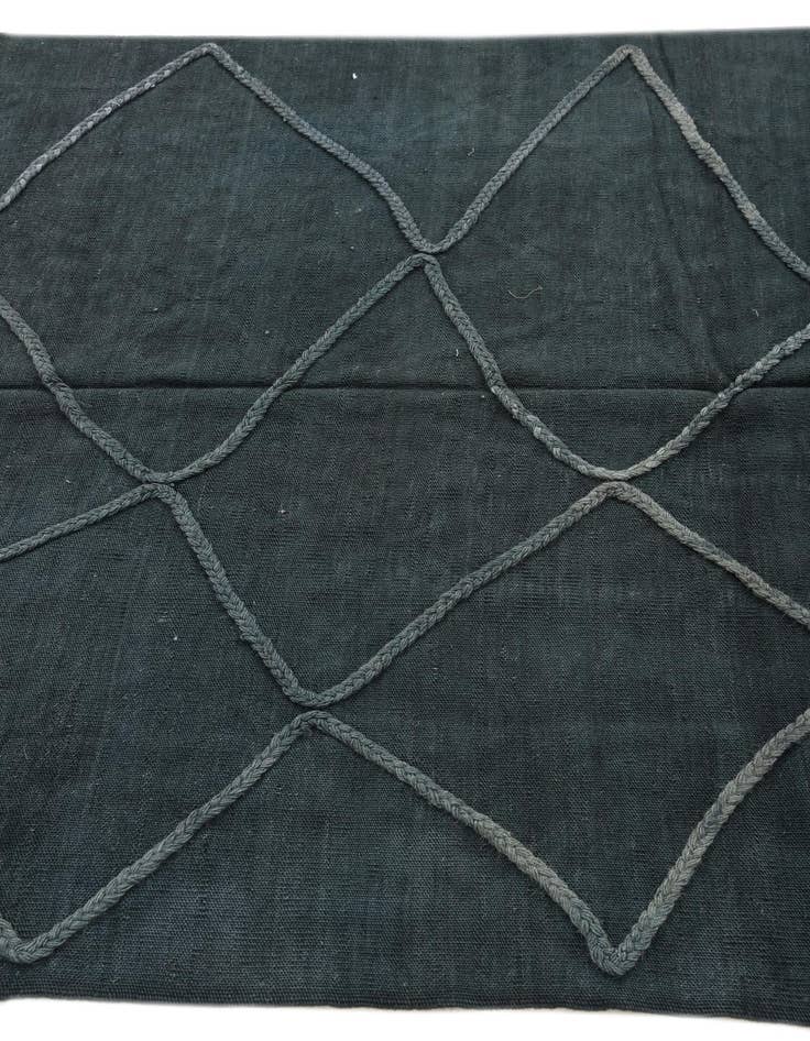 Detail image of  4' 1 x 6' 4  Hand Woven Kilim Modern Wool Rug