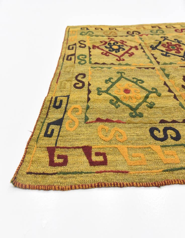 Detail image of  4' 7 x 6'  Hand Woven Kilim Suzani Wool Rug