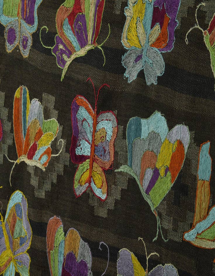 Detail image of  3' 11 x 6' 3  Hand Woven Kilim Suzani Wool Rug