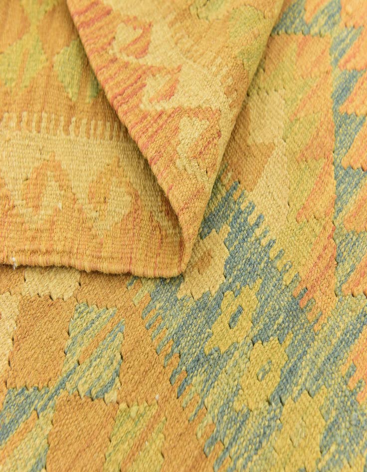 Detail image of  3' 4 x 5' 2  Hand Woven Kilim Waziri Wool Rug
