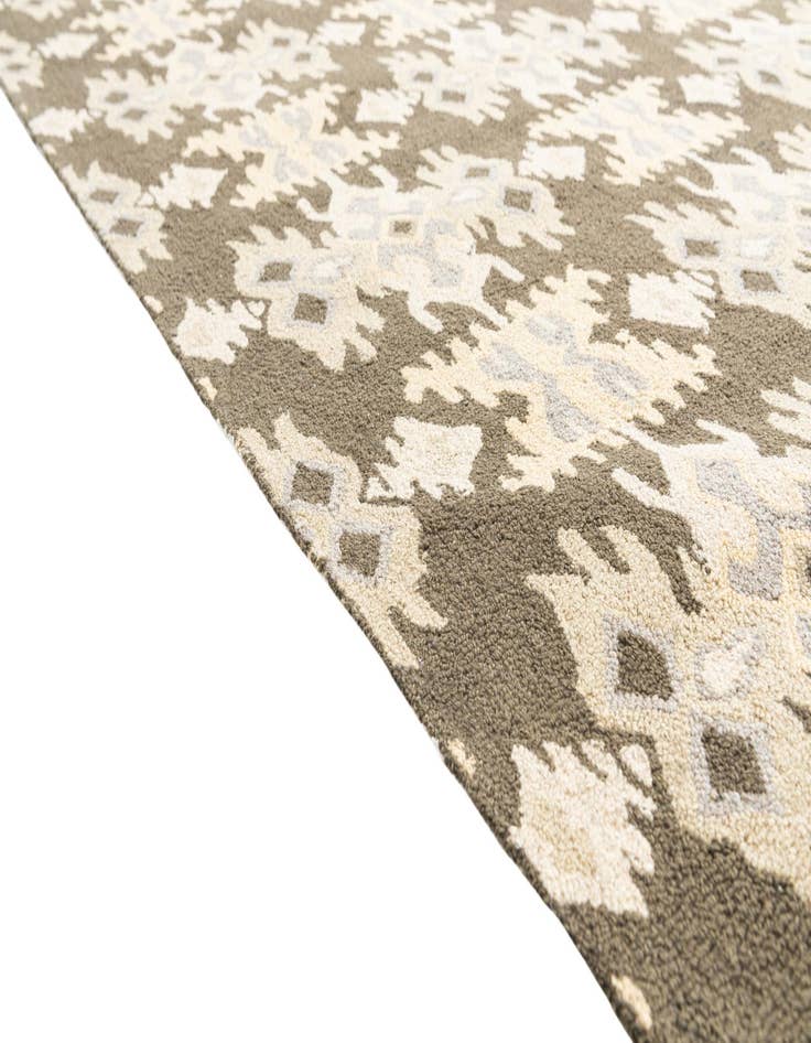 Detail image of  5' 2 x 8' Luna Rug