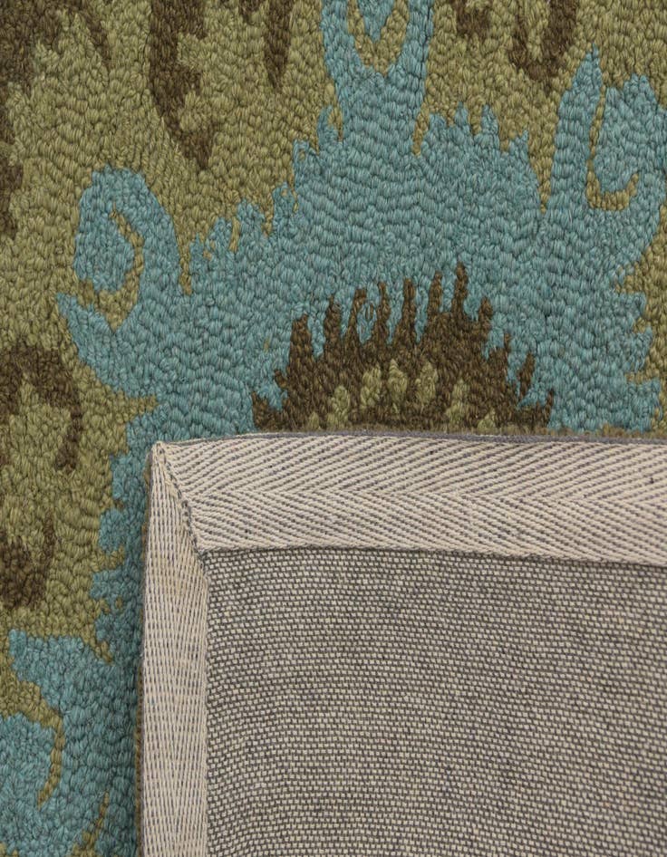 Detail image of  5' 1 x 8' Luna Wool Rug