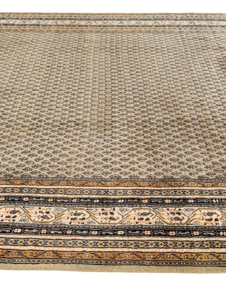 Detail image of  6' 7 x 9' 9  Hand Knotted Mir Wool Rug