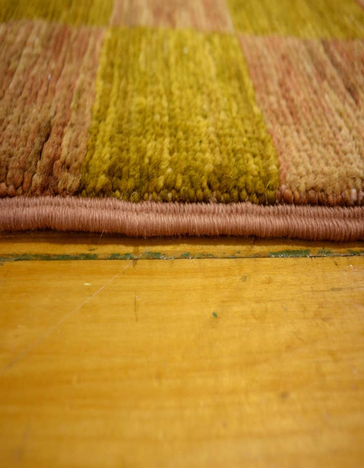 Detail image of  3' 2 x 4' 10  Hand Knotted Modern Ziegler Oriental Rug