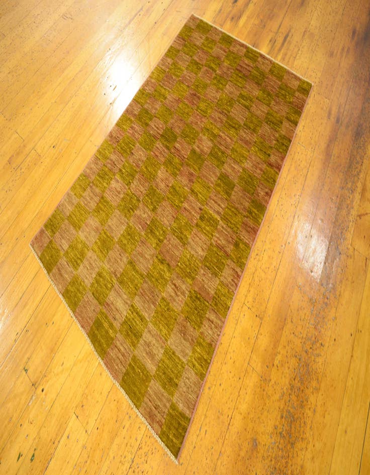 Detail image of  3' 2 x 4' 10  Hand Knotted Modern Ziegler Oriental Rug