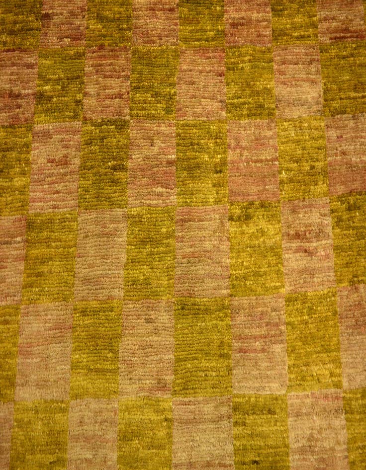 Detail image of  3' 2 x 4' 10  Hand Knotted Modern Ziegler Oriental Rug