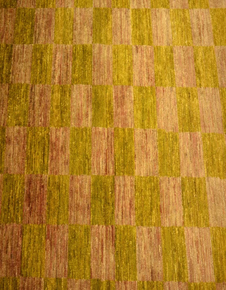 Detail image of  3' 2 x 4' 10  Hand Knotted Modern Ziegler Oriental Rug