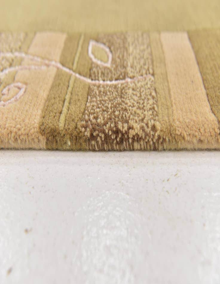 Detail image of  4' 8 x 6' 9  Hand Knotted Nepal Rug