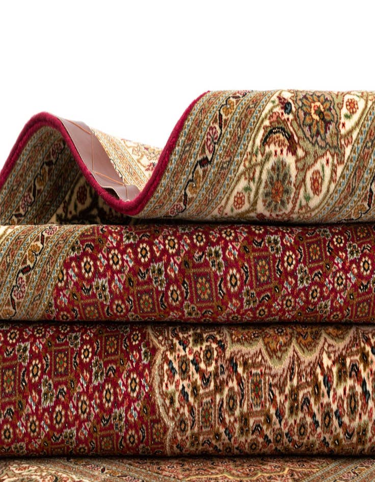 Detail image of  5' x 6' 9 Tabriz Mahi Rug