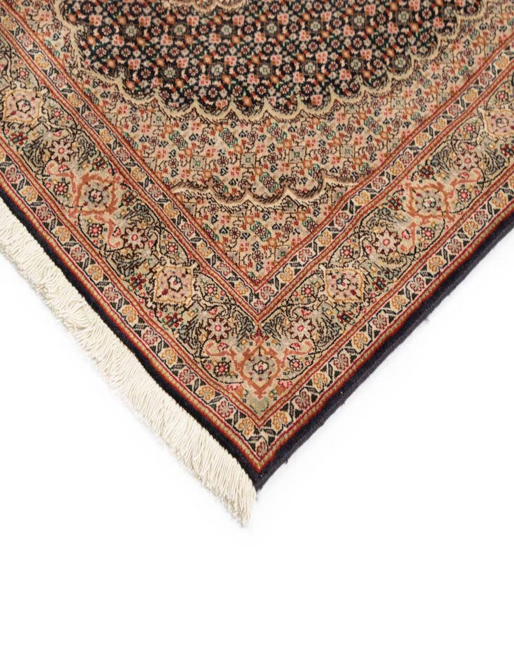 Detail image of  3' 3 x 4' 10 Tabriz Mahi Rug