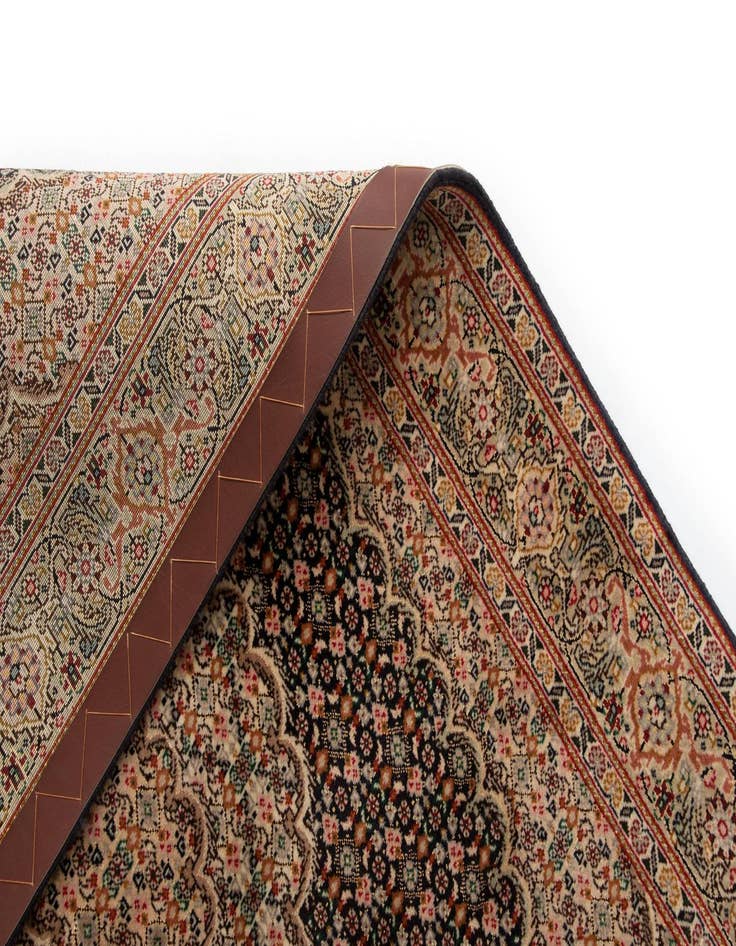 Detail image of  3' 3 x 4' 10 Tabriz Mahi Rug