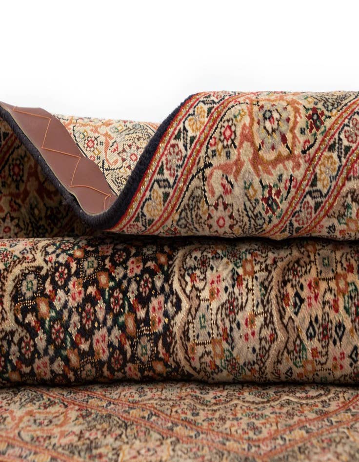 Detail image of  3' 3 x 4' 10 Tabriz Mahi Rug