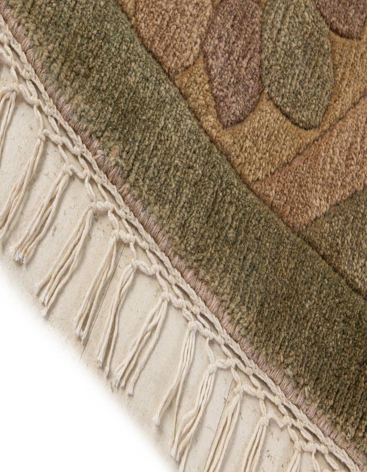Detail image of  7' 2 x 7' 3  Hand Knotted Nepal Wool Round Rug
