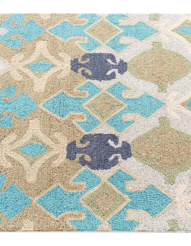 Detail image of  2' 7 x 8' 2 Luna Runner Rug