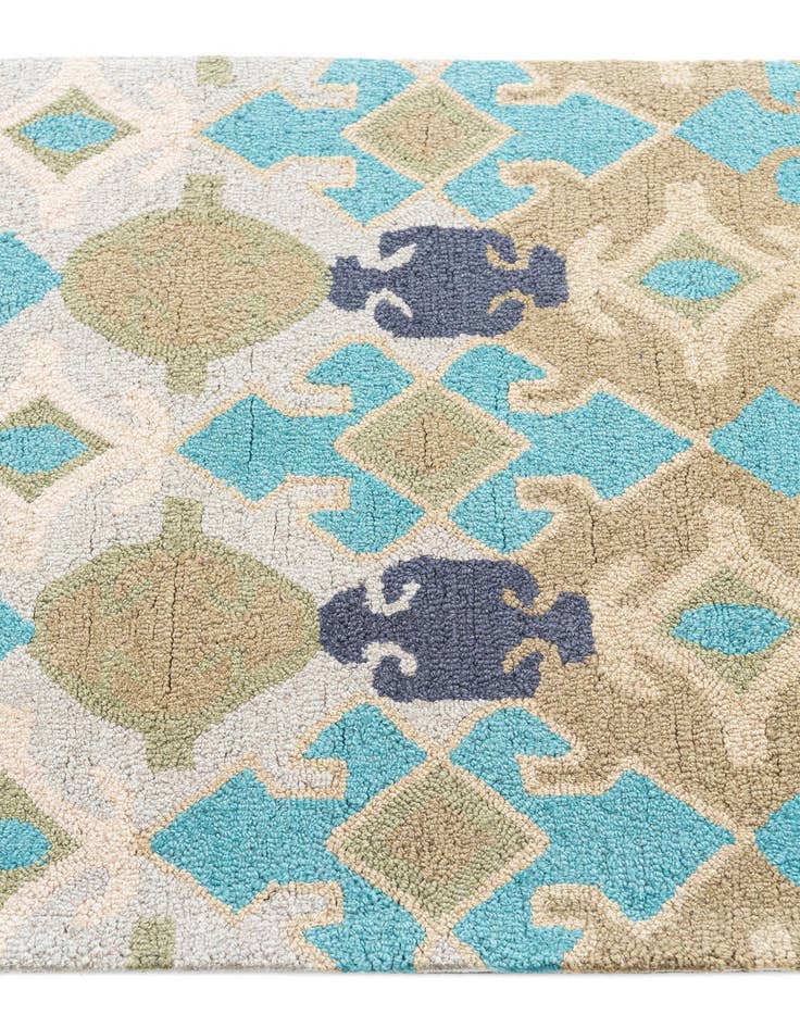 Detail image of  2' 7 x 8' 2 Luna Runner Rug
