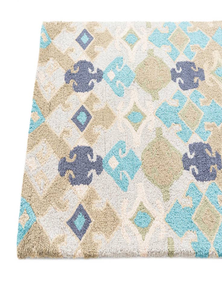 Detail image of  2' 7 x 8' Luna Runner Rug