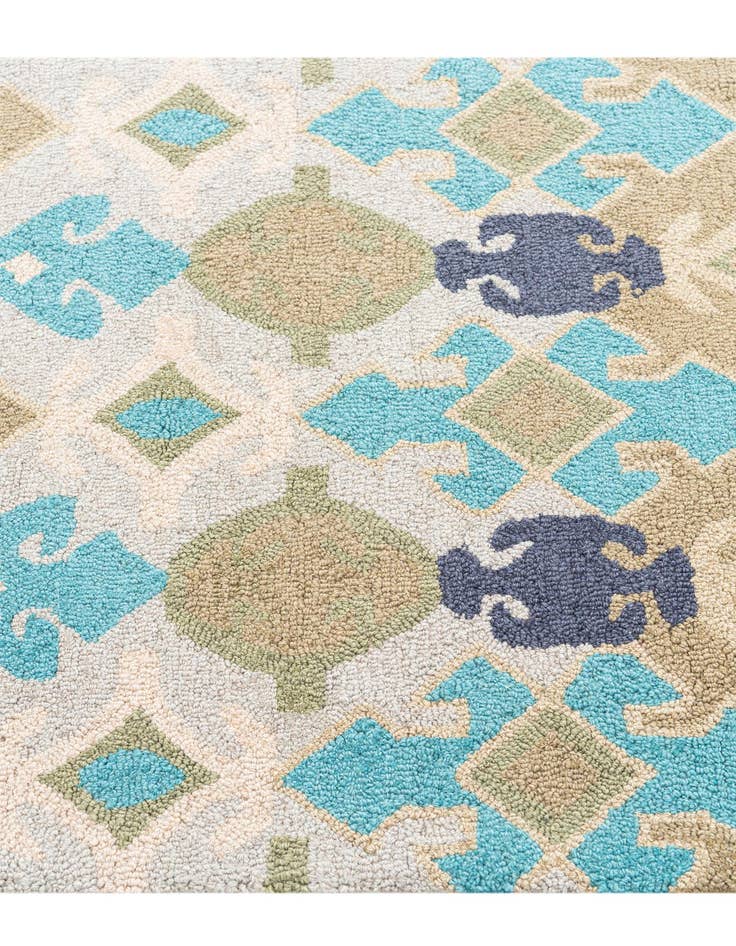 Detail image of  2' 7 x 8' Luna Runner Rug