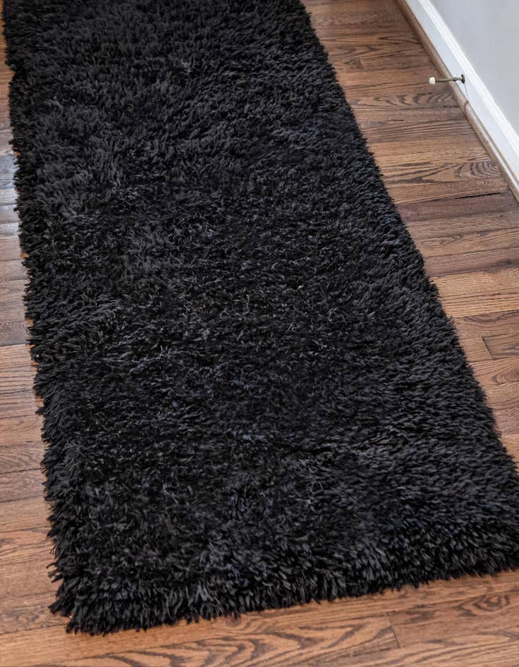 Detail image of  2' x 6' 5 Infinity Shag Runner Rug