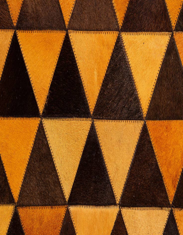 Detail image of  8' x 10' Cowhide - Patchwork Rug