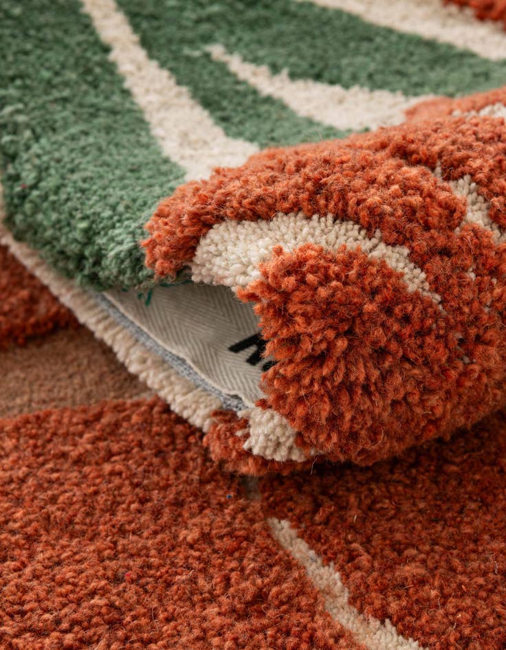 Detail image of  2' x 8' Handtufted Wool Runner Rug