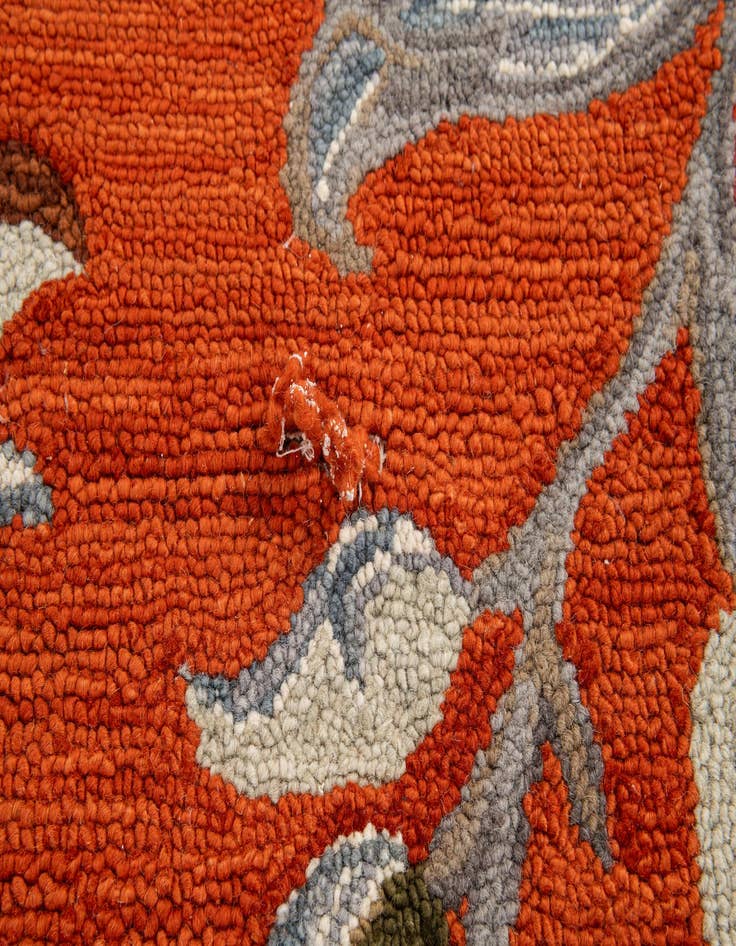 Detail image of  8' x 10' Agra Rug