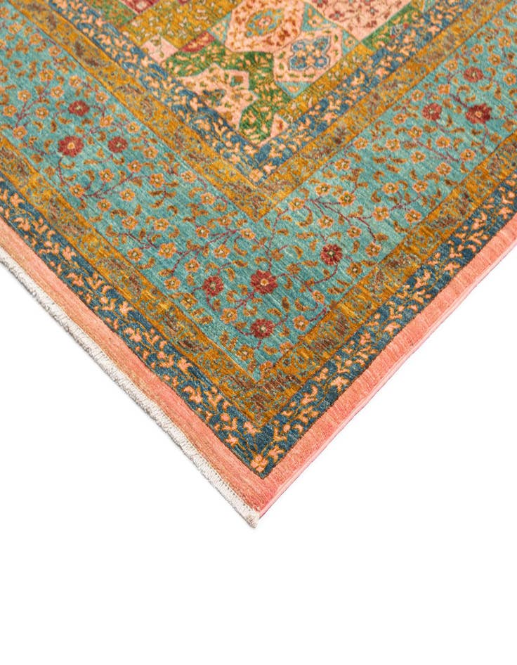 Detail image of  6' 6 x 9' 11 Amina Wool Rug