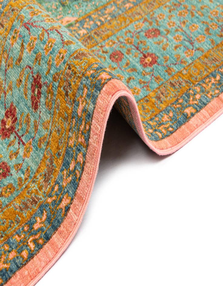 Detail image of  6' 6 x 9' 11 Amina Wool Rug