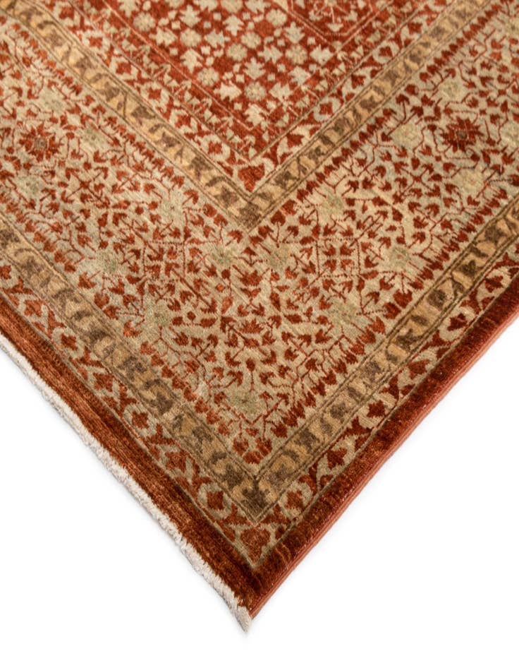 Detail image of  6' 9 x 8' 4 Amina Wool Rug