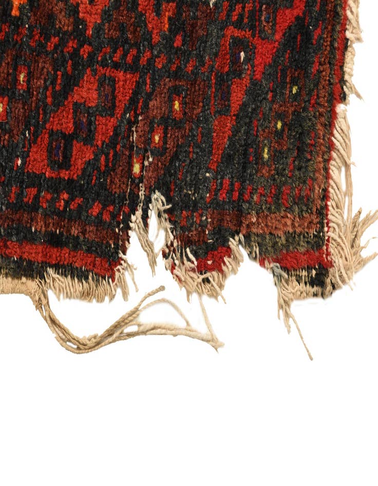 Detail image of 2' 8 x 3' 10 Hand Knotted Bakhtiar Persian Wool Rug