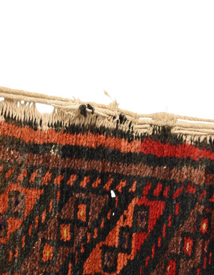 Detail image of 2' 8 x 3' 10 Hand Knotted Bakhtiar Persian Wool Rug