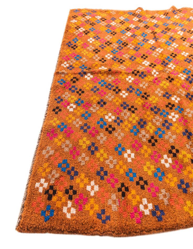 Detail image of  3' 10 x 5' 8  Hand Knotted Balouch Wool Rug