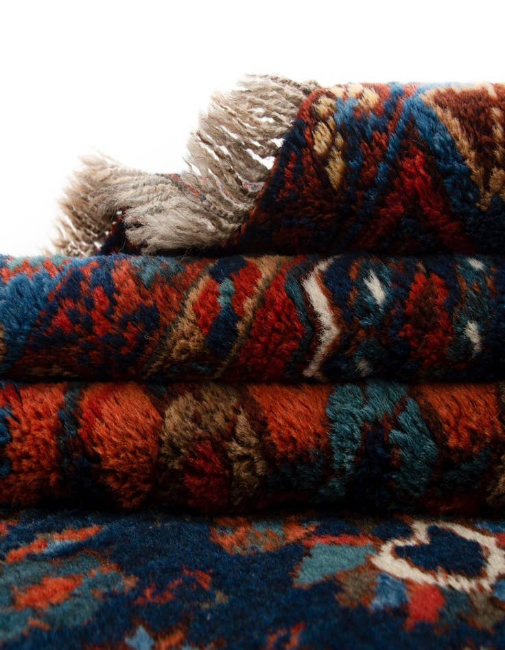 Detail image of  5' 5 x 7' Bonat Wool Rug