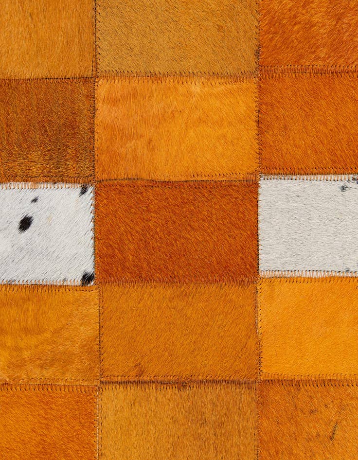 Detail image of  8' x 9' 9 Cowhide - Patchwork Rug