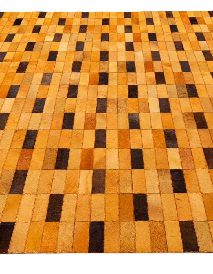 Detail image of  8' x 10' Cowhide - Patchwork Rug