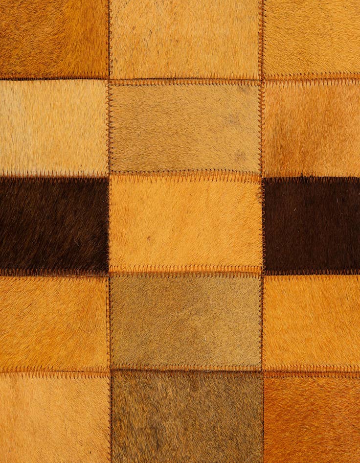 Detail image of  8' x 10' Cowhide - Patchwork Rug