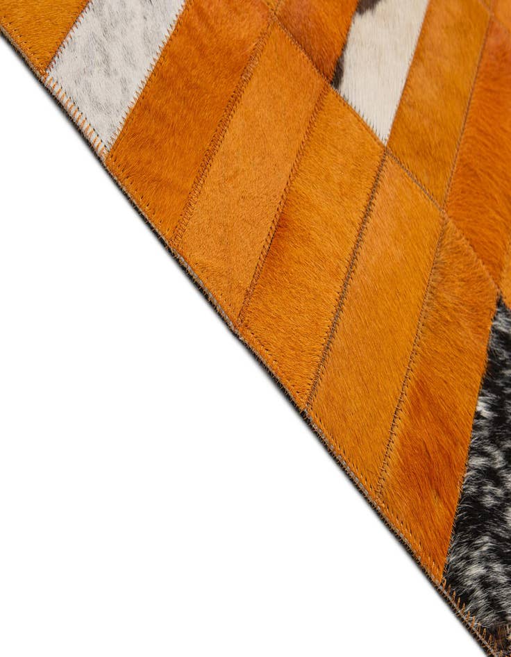 Detail image of  8' x 9' 10 Cowhide - Patchwork Rug