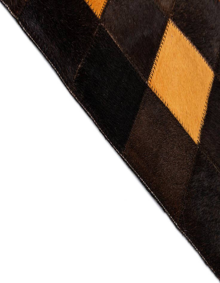Detail image of  5' 2 x 8' Cowhide - Patchwork Rug