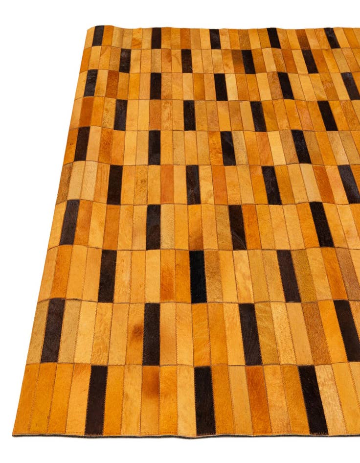 Detail image of  5' x 7' 11 Cowhide - Patchwork Rug