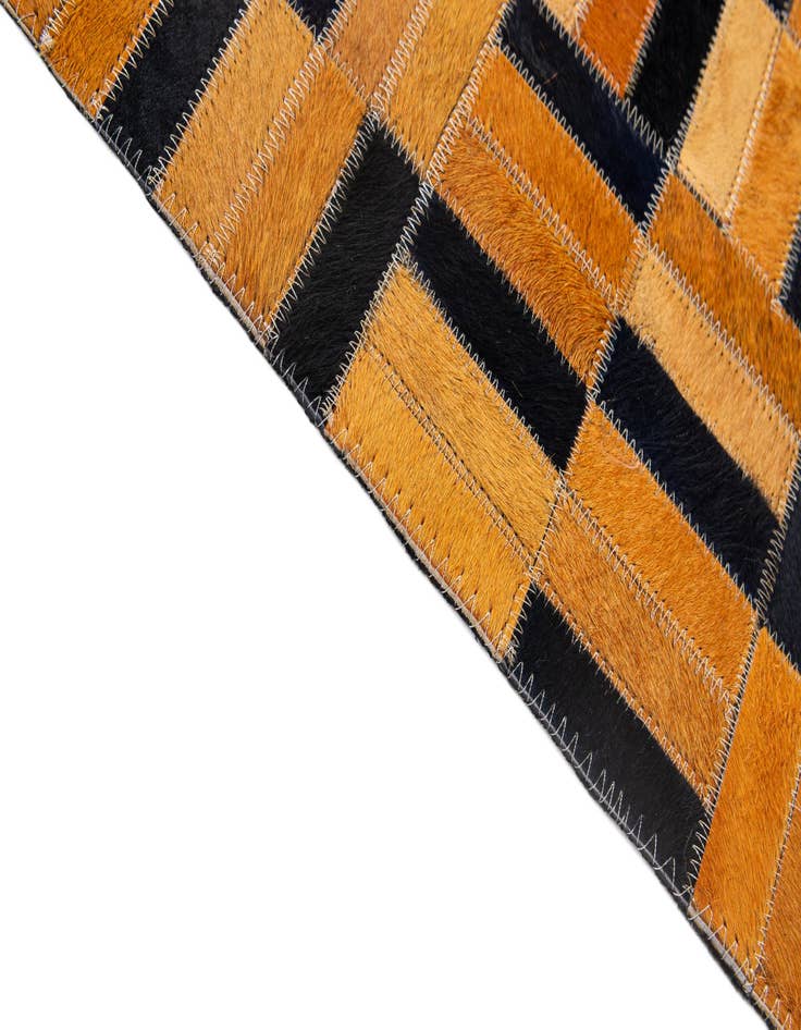 Detail image of  5' x 8' Cowhide - Patchwork Rug