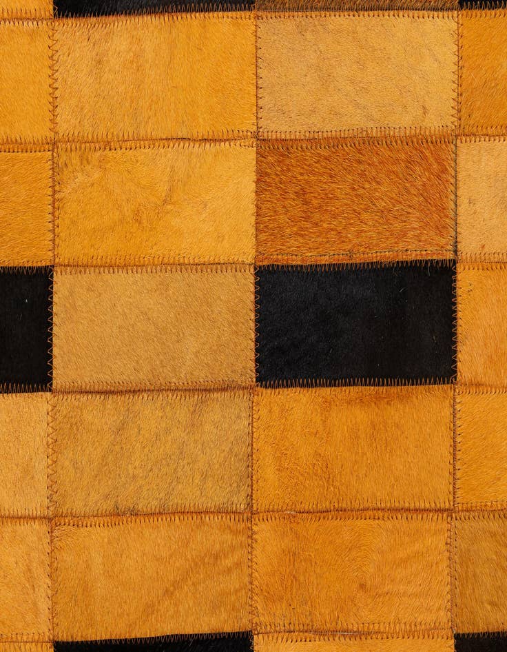 Detail image of  5' x 7' 11 Cowhide - Patchwork Rug