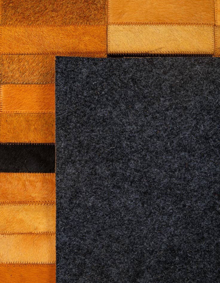 Detail image of  5' x 7' 11 Cowhide - Patchwork Rug