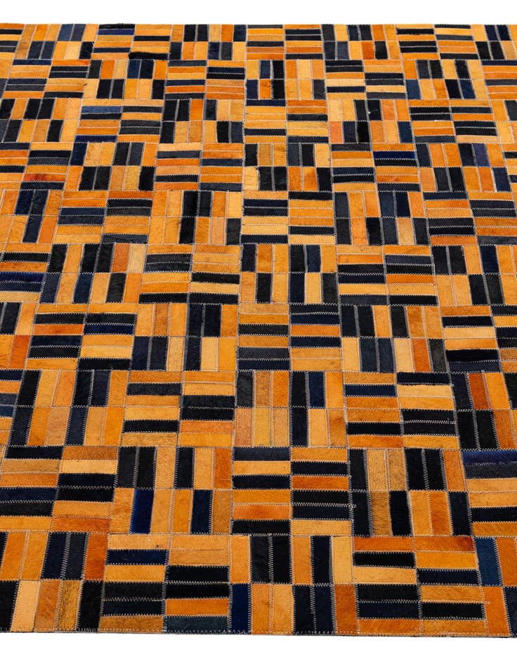 Detail image of  5' x 7' 11 Cowhide - Patchwork Rug